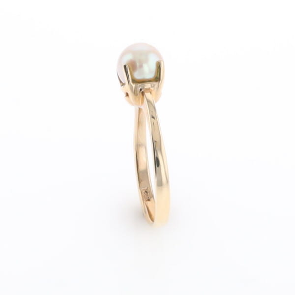 Solitaire Cultured Pearl Ring