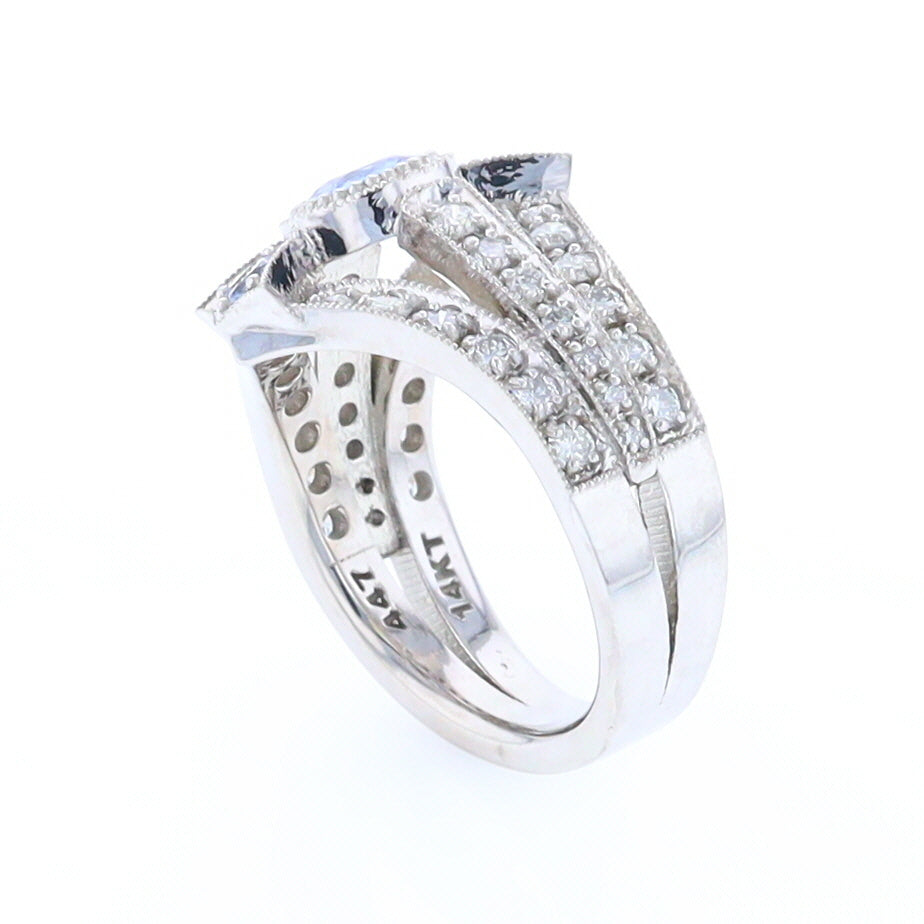 The Queen's Ring - Ceylon Sapphire