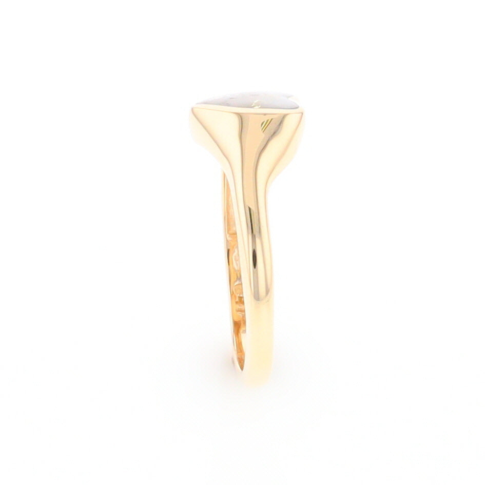 Gold Quartz Ring Heart Shape Inlaid Design