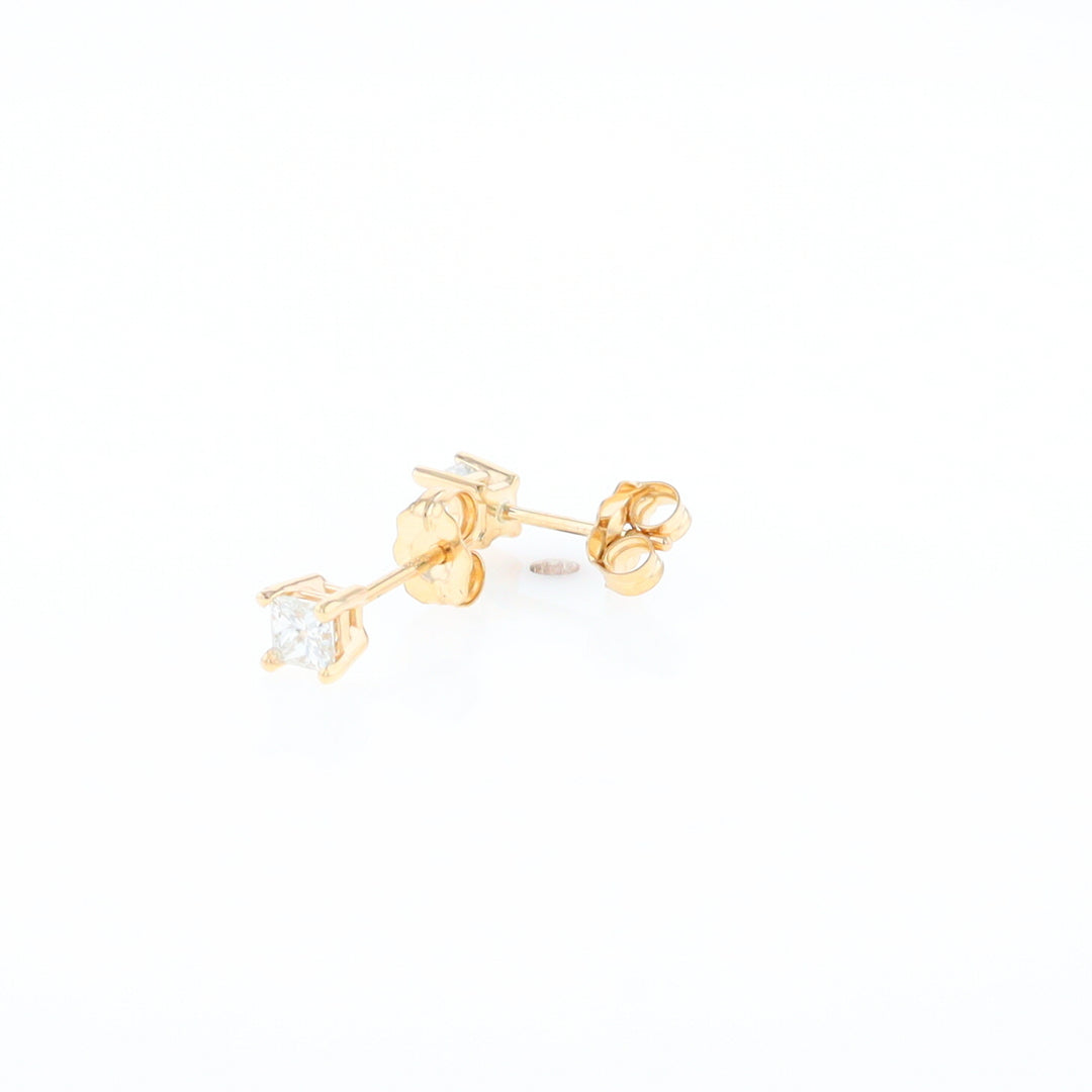 0.39ctw Diamond Stud Earrings