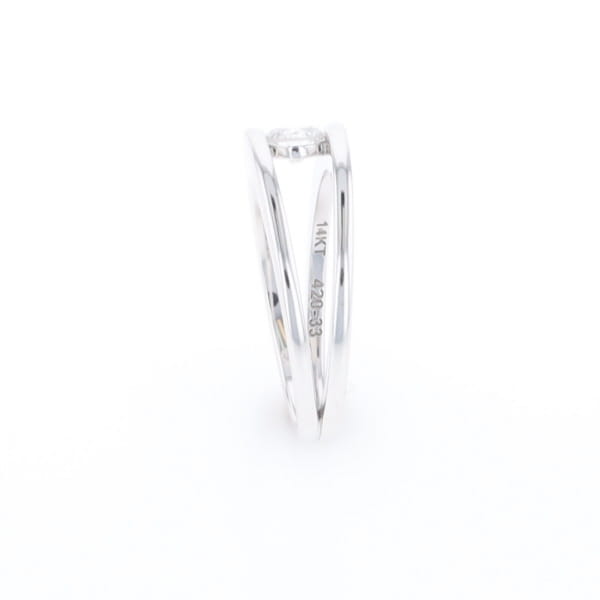 Kiss Ring