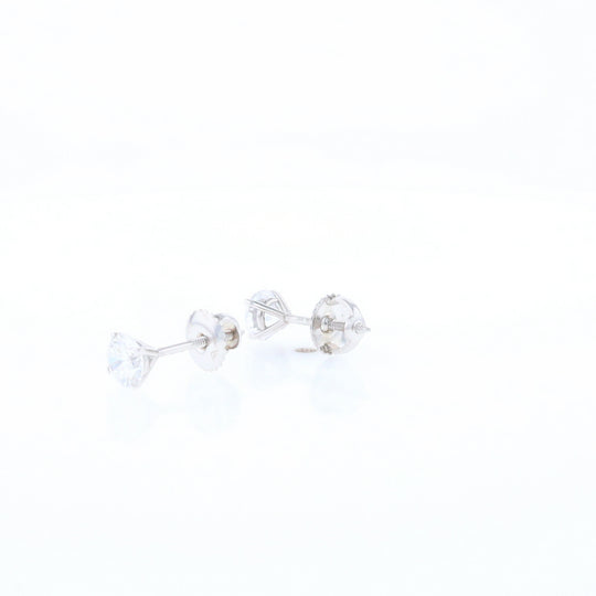 1.06ctw Diamond Stud Earrings