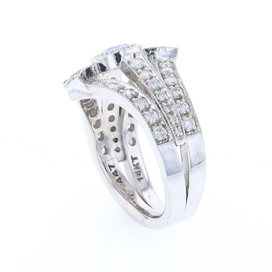 The Queen's Ring - Ceylon Sapphire