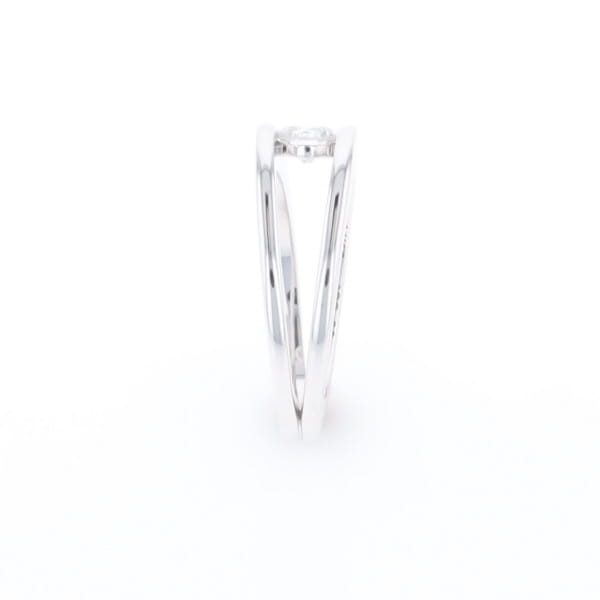 Kiss Ring