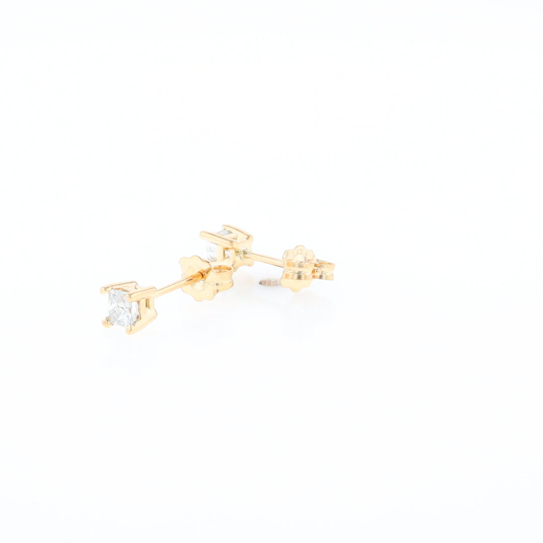 0.38ctw Diamond Stud Earrings