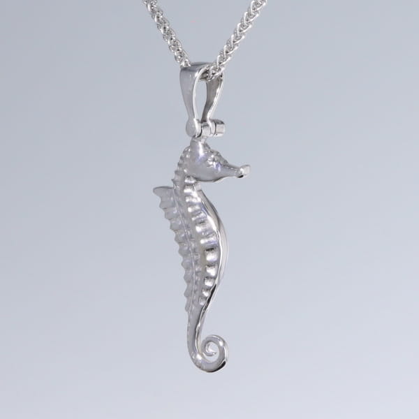 Opal Pendant Inlaid Realistic Sea Horse Design