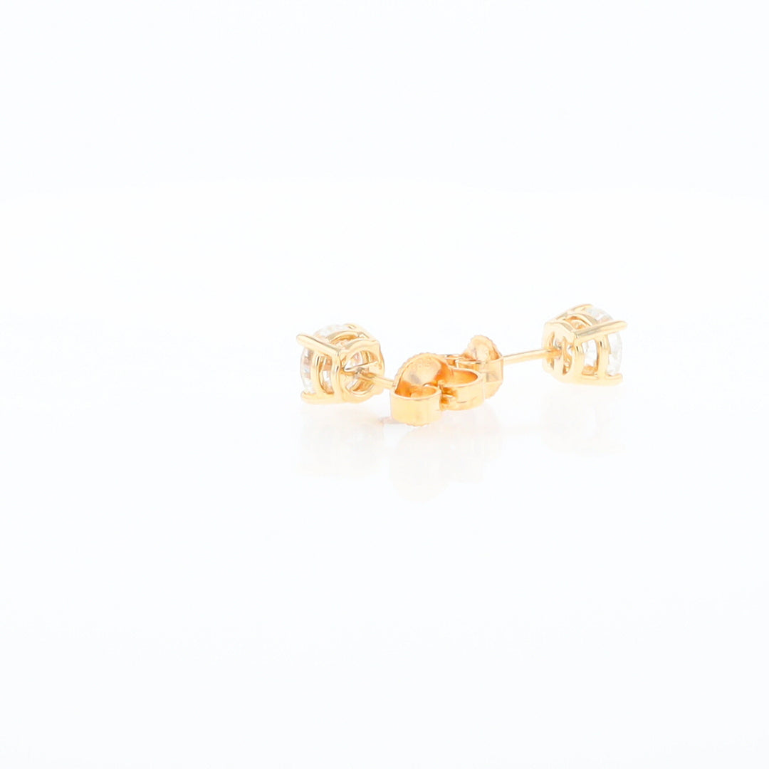 1.17ctw Round Brilliant Cut Diamond Stud Earrings