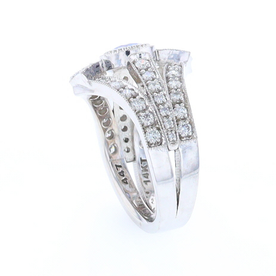 The Queen's Ring - Ceylon Sapphire