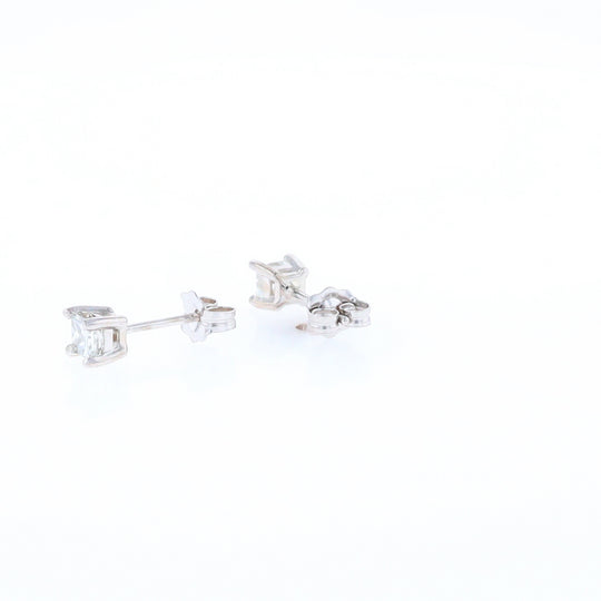 0.51ctw Diamond Stud Earrings