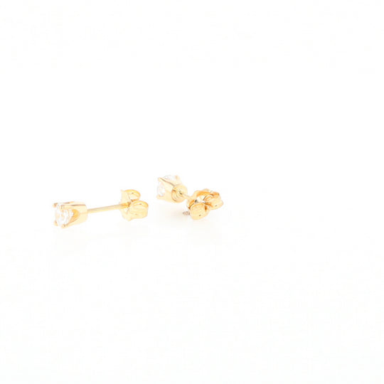 0.41ctw Diamond Stud Earrings