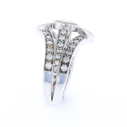 The Queen's Ring - Salt and Pepper