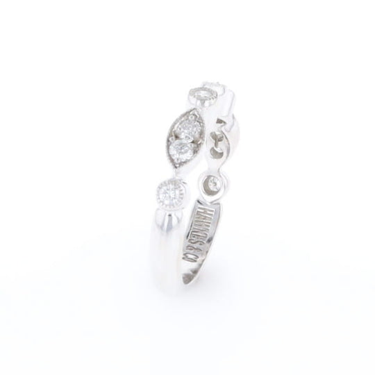 Simply Vintage Wedding Band (White Gold)