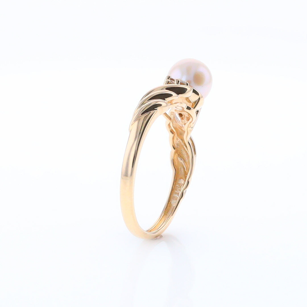 Pearl and Diamond Twist Ring