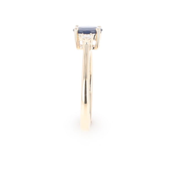 Oval Sapphire Ring With 2 Accent Diamonds