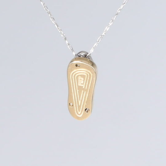 Opal Pendant Inlaid Single Sandal Design