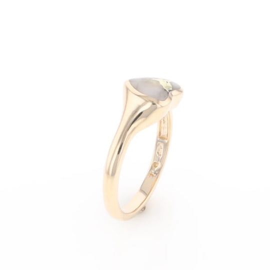 Gold Quartz Ring Heart Shape Inlaid Design