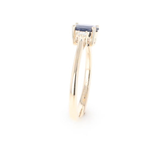 Oval Sapphire Ring With 2 Accent Diamonds
