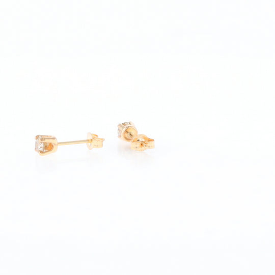 0.30ctw Diamond Stud Earrings