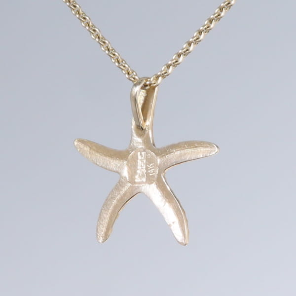 Opal Pendant Inlaid Realistic Star Fish Sea Life Design
