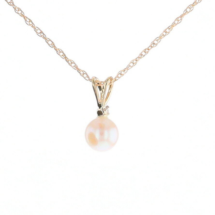 Pearl Pendant with Diamond Accent