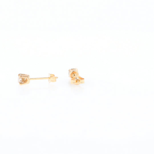 0.30ctw Diamond Stud Earrings