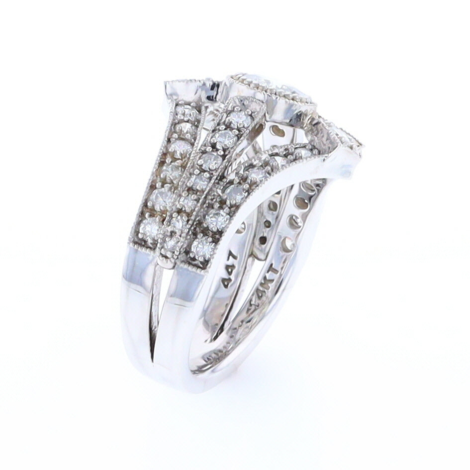 The Queen's Ring - Salt and Pepper