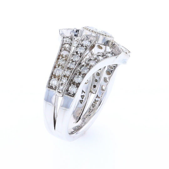 The Queen's Ring - Salt and Pepper