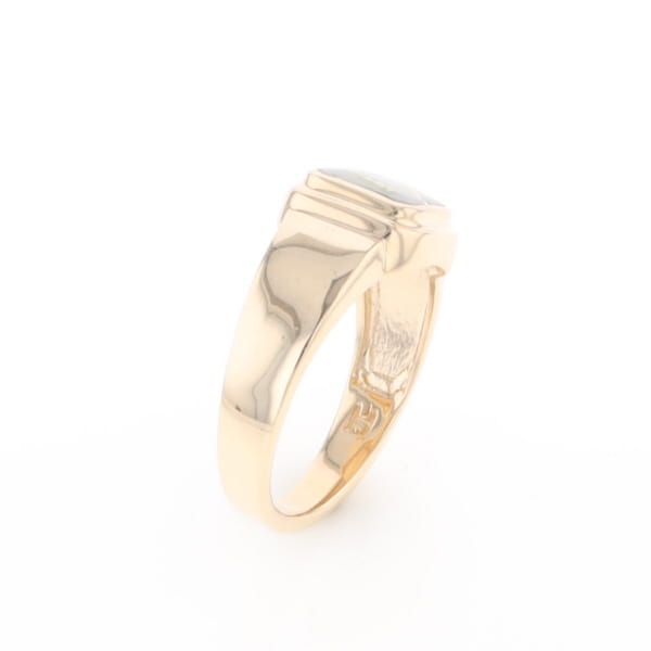 Gold Quartz Ring Square Inlaid Design