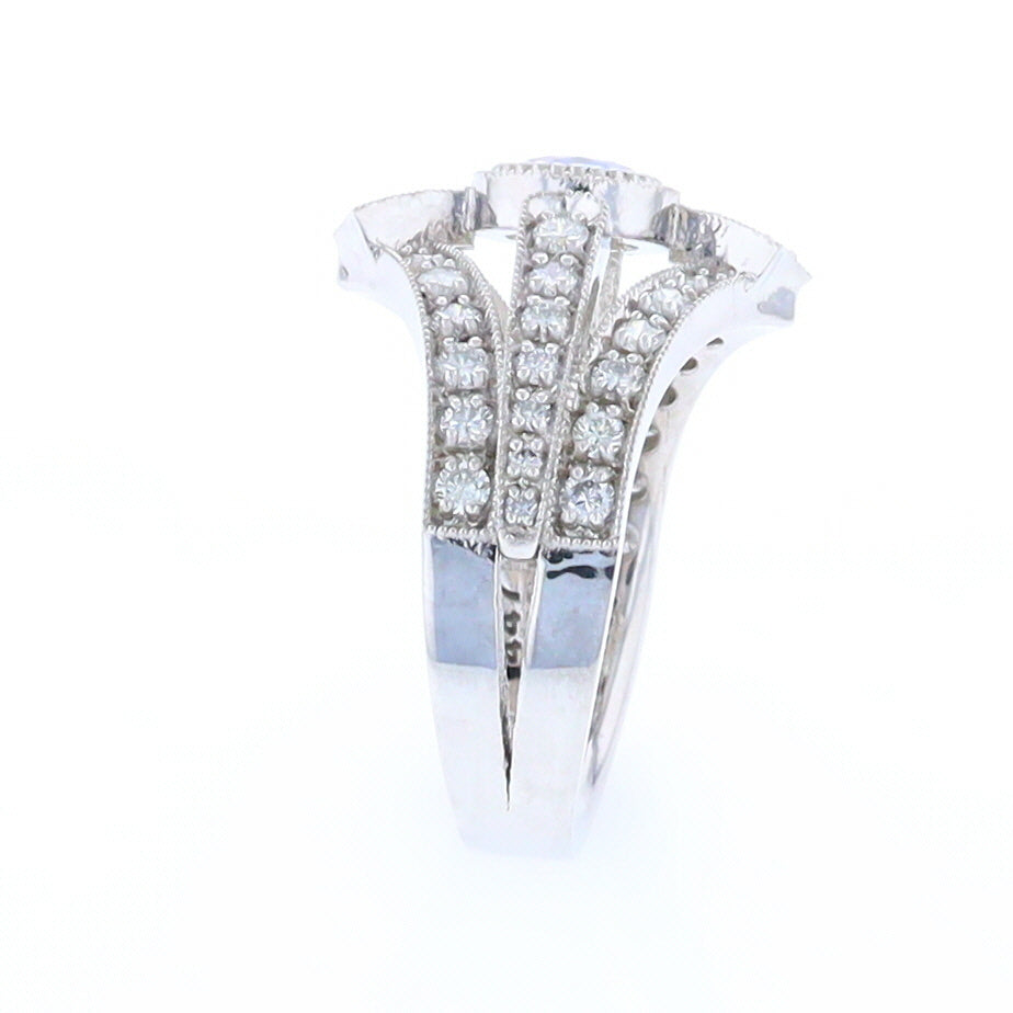 The Queen's Ring - Ceylon Sapphire