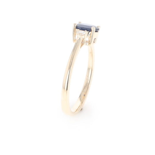Oval Sapphire Ring With 2 Accent Diamonds