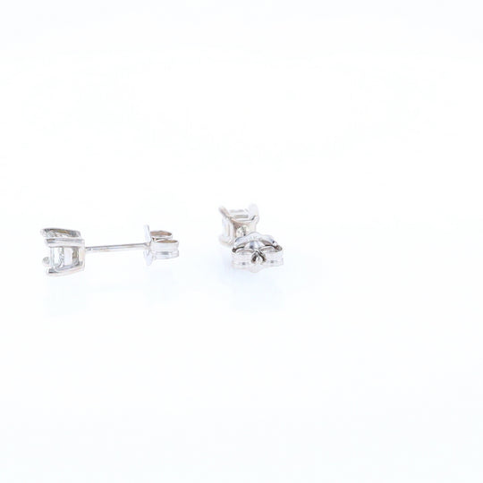 0.51ctw Diamond Stud Earrings