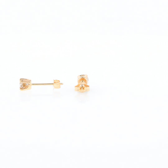 0.30ctw Diamond Stud Earrings