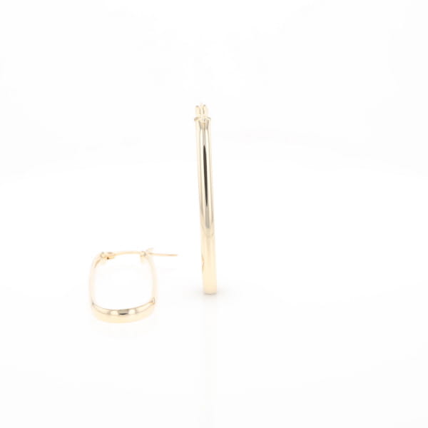 Flat Saddleback Hoop Earrings