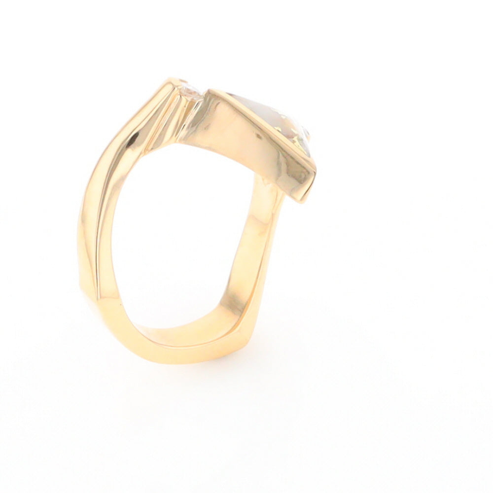 Gold Quartz Ring Triangle Inlaid Design With .14ctw Round Diamonds