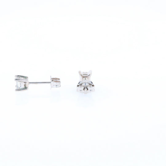 0.51ctw Diamond Stud Earrings