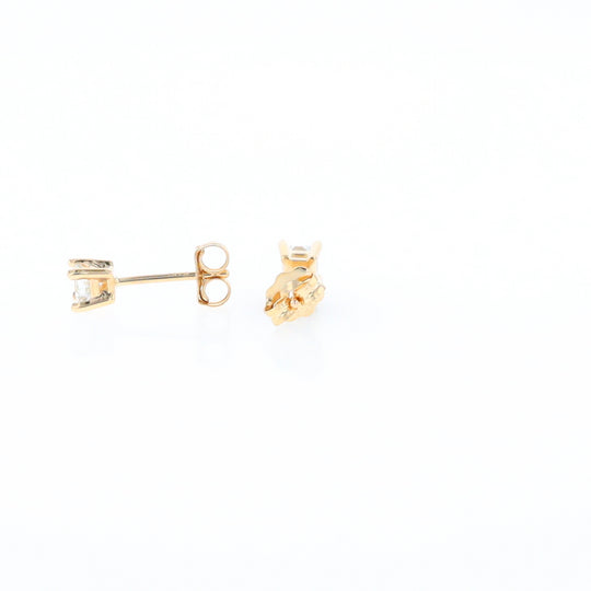 0.39ctw Diamond Stud Earrings