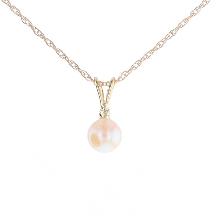 Pearl Pendant with Diamond Accent