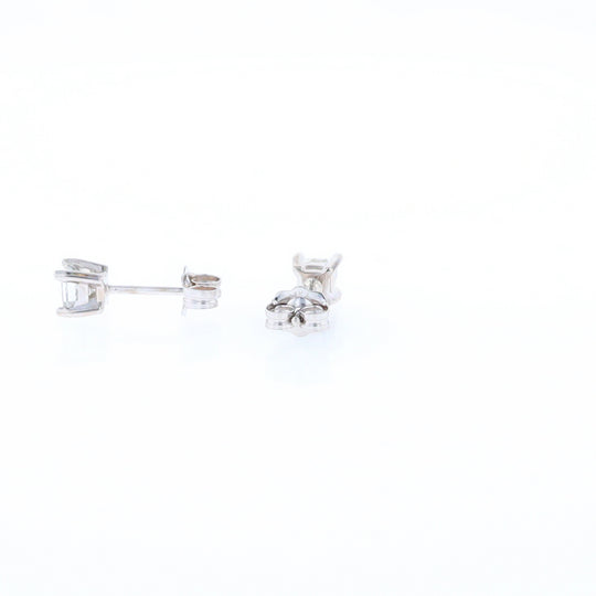 0.51ctw Diamond Stud Earrings