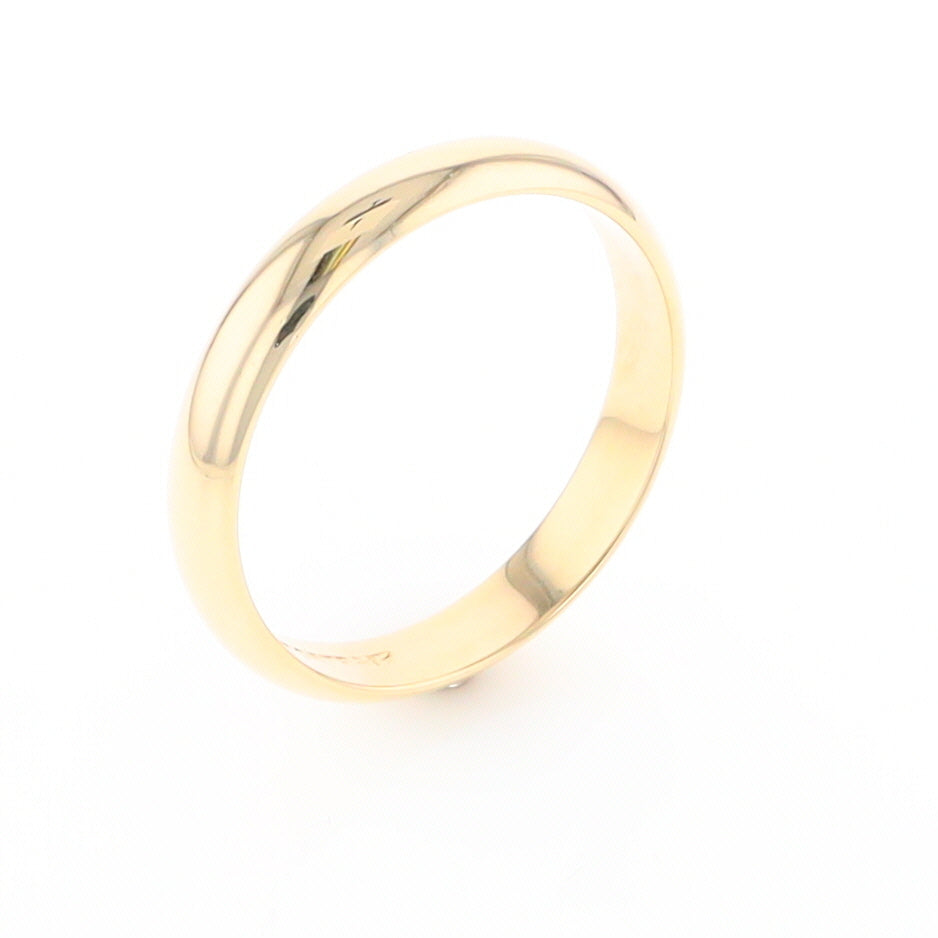 Plain Gold Men's Wedding Band