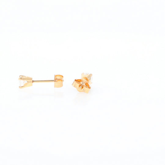 0.34ctw Diamond Stud Earrings