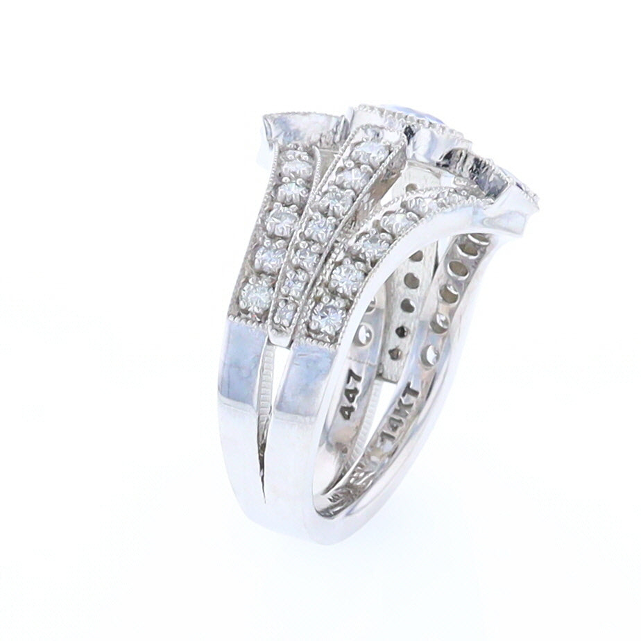 The Queen's Ring - Ceylon Sapphire