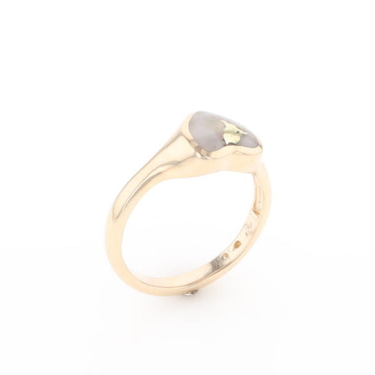 Gold Quartz Ring Heart Shape Inlaid Design