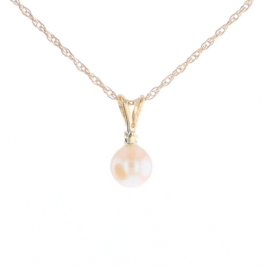 Pearl Pendant with Diamond Accent