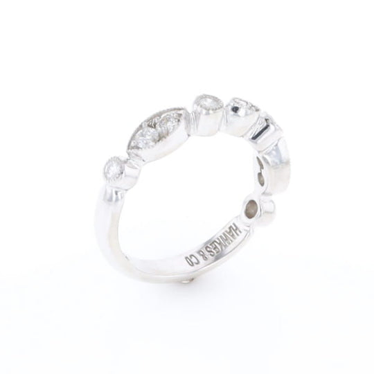 Simply Vintage Wedding Band (White Gold)