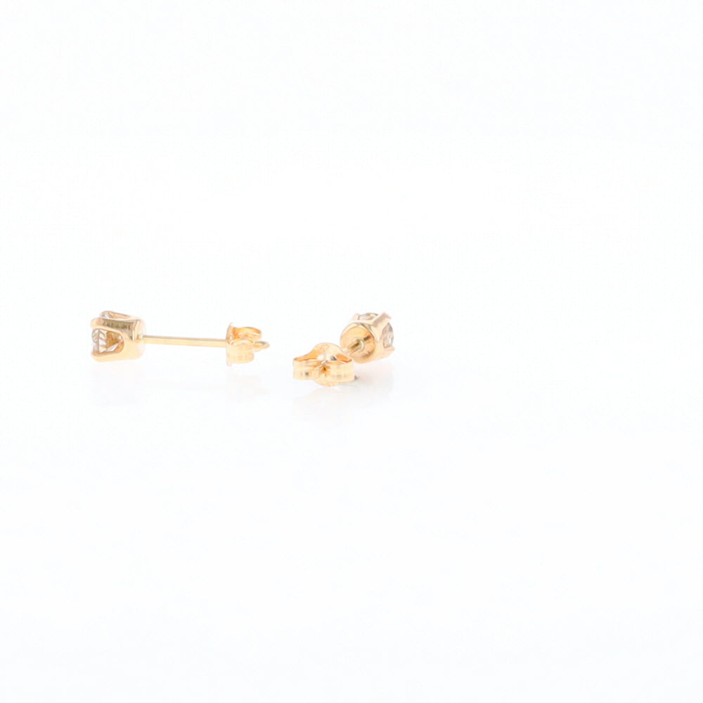 0.30ctw Diamond Stud Earrings