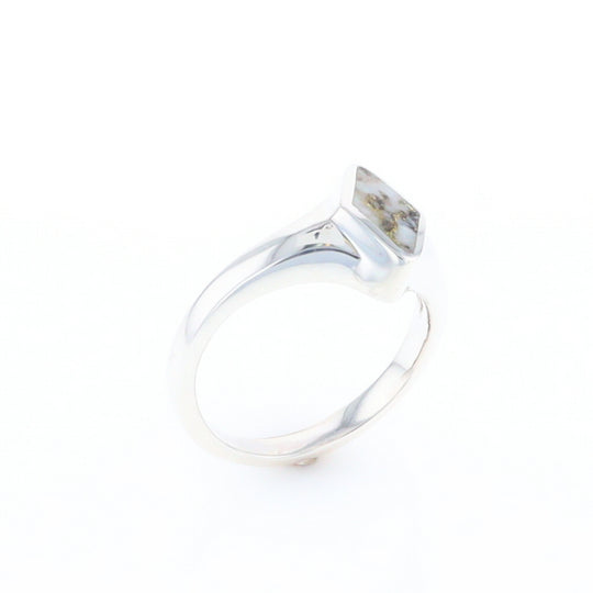 Sterling Silver Gold Quartz Inlaid Diamond Shaped Ring - G3