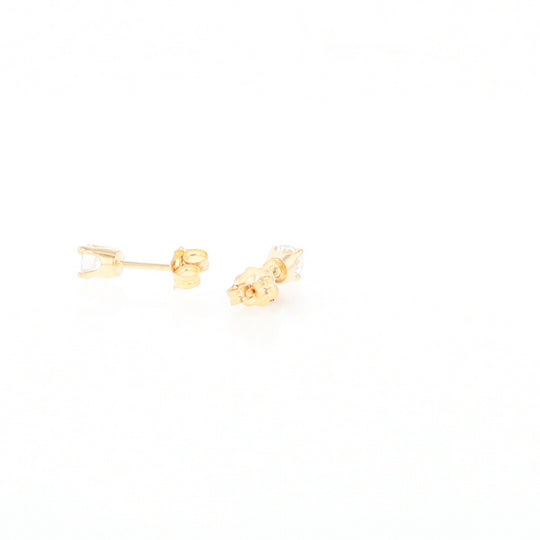 0.41ctw Diamond Stud Earrings