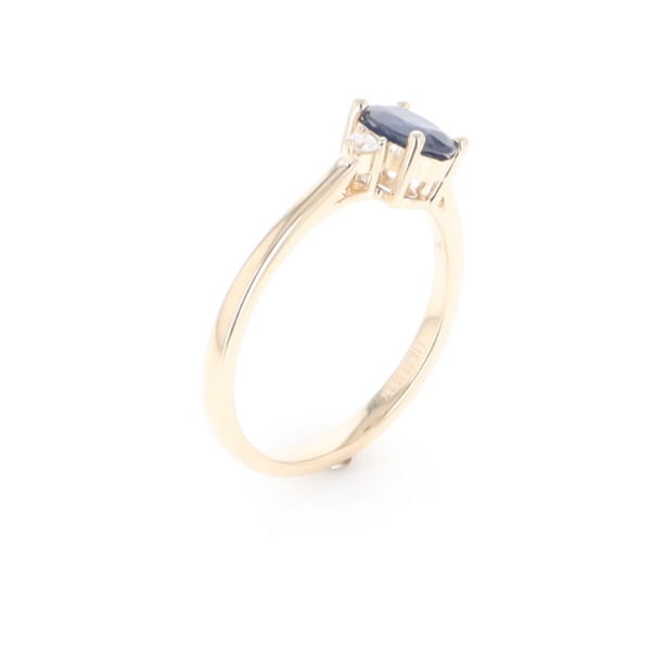 Oval Sapphire Ring With 2 Accent Diamonds