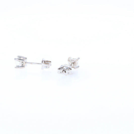 0.51ctw Diamond Stud Earrings