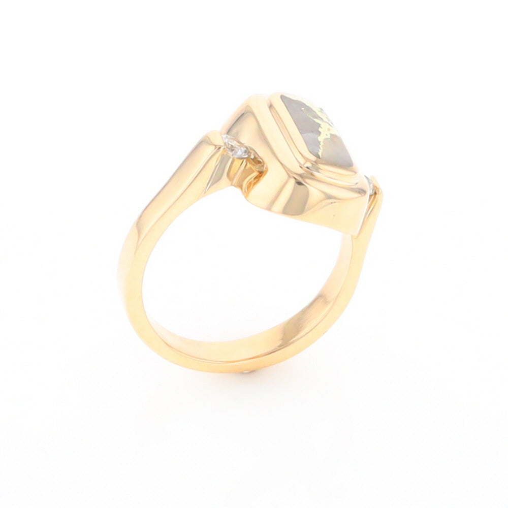 Gold Quartz Ring Oval Inlaid Design with .06ctw Round Diamonds